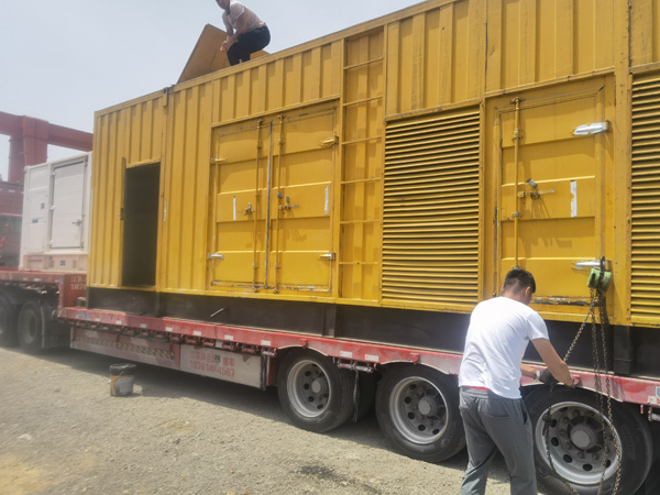 乌审除了负载情况和发动机维护，还有哪些因素会影响 200kw 柴油发电机的油耗？