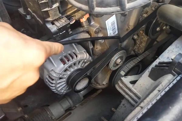 乌审转速传感器的工作原理是什么？