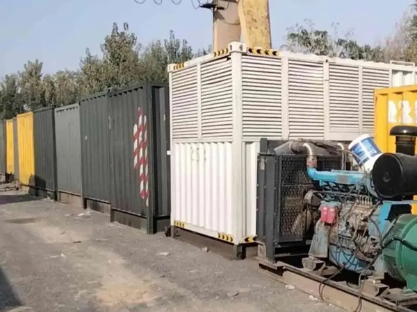 乌审200KW柴油发电机机组每小时油耗是多少?